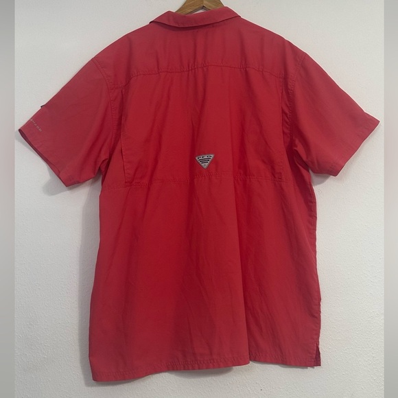 Columbia Red Casual Button Down Shirt Short Sleeves - Picture 8 of 15